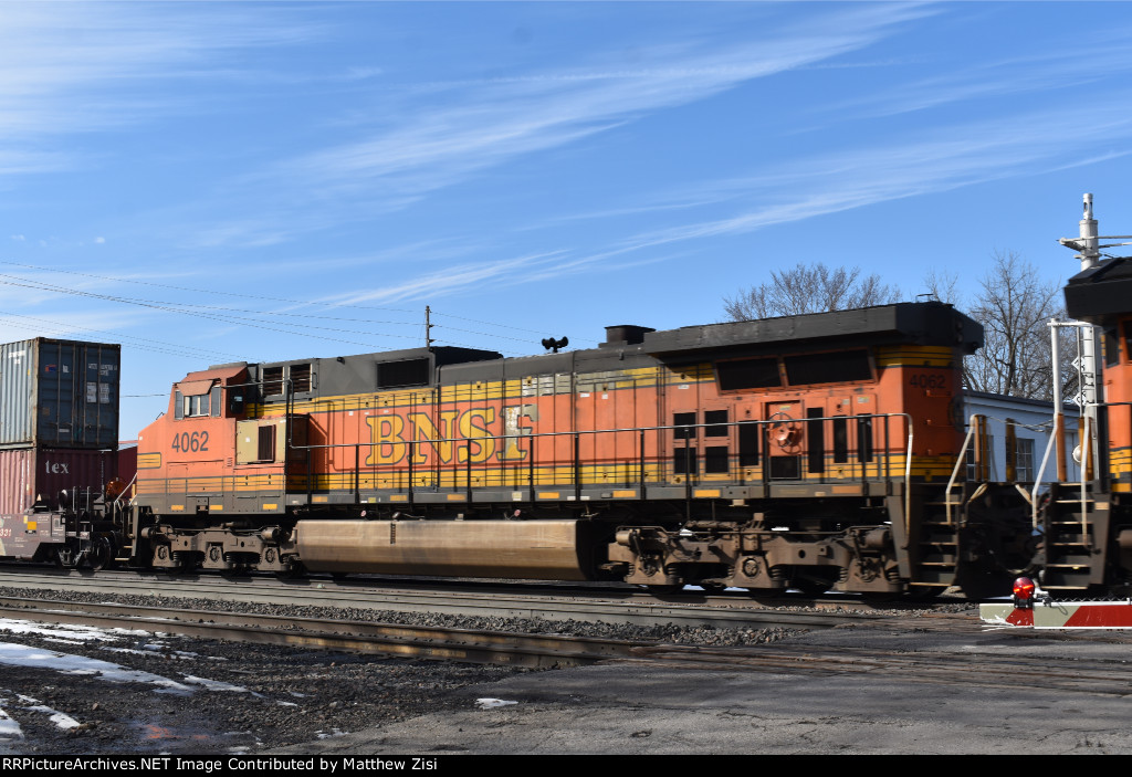 BNSF 4062